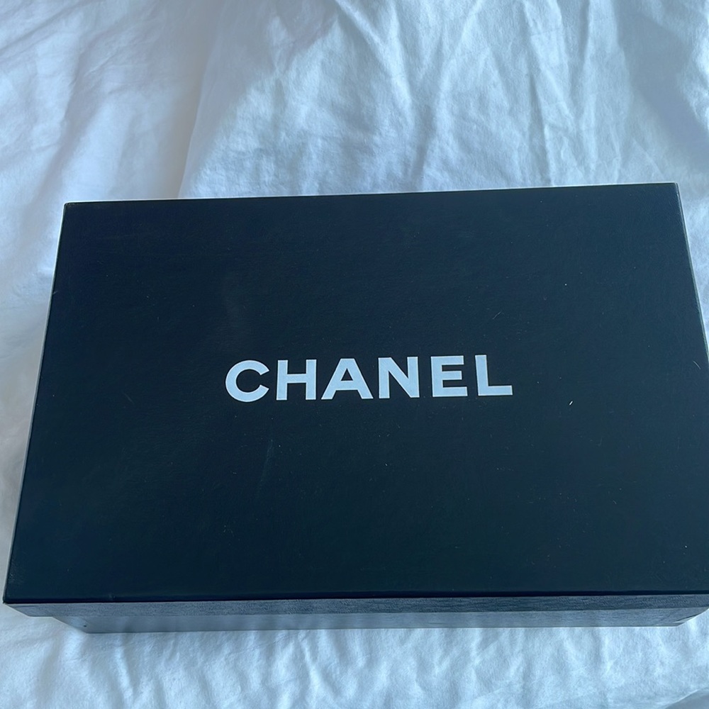 Chanel Striped Cloth Ballet Flats - Black and Beige - Picture 9 of 9